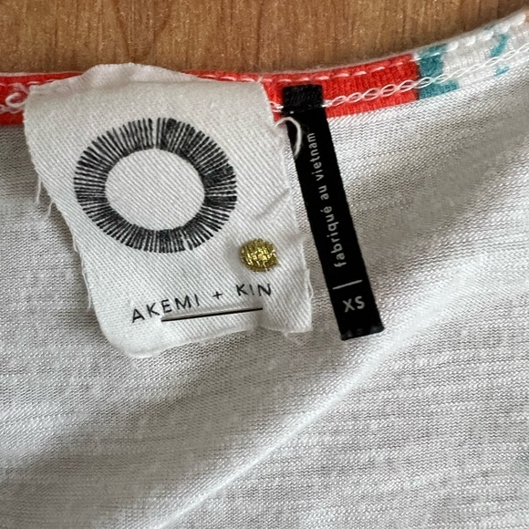 Anthropologie Akemi + Kin Orange Tank Top with Floral Design and Sleeveless Cut - Picture 3 of 6